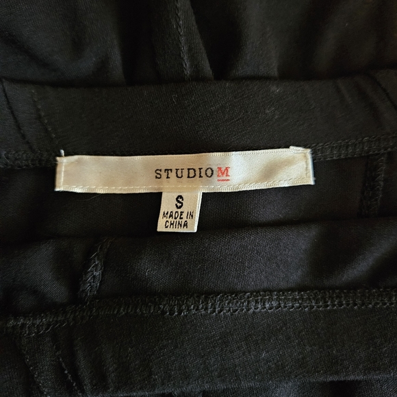 Studio M SMALL black maxi skirt - Picture 5 of 7